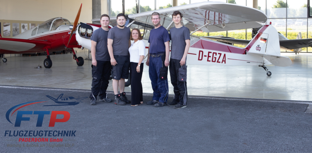 Das Team der Flugzeugtechnik Paderborn GmbH